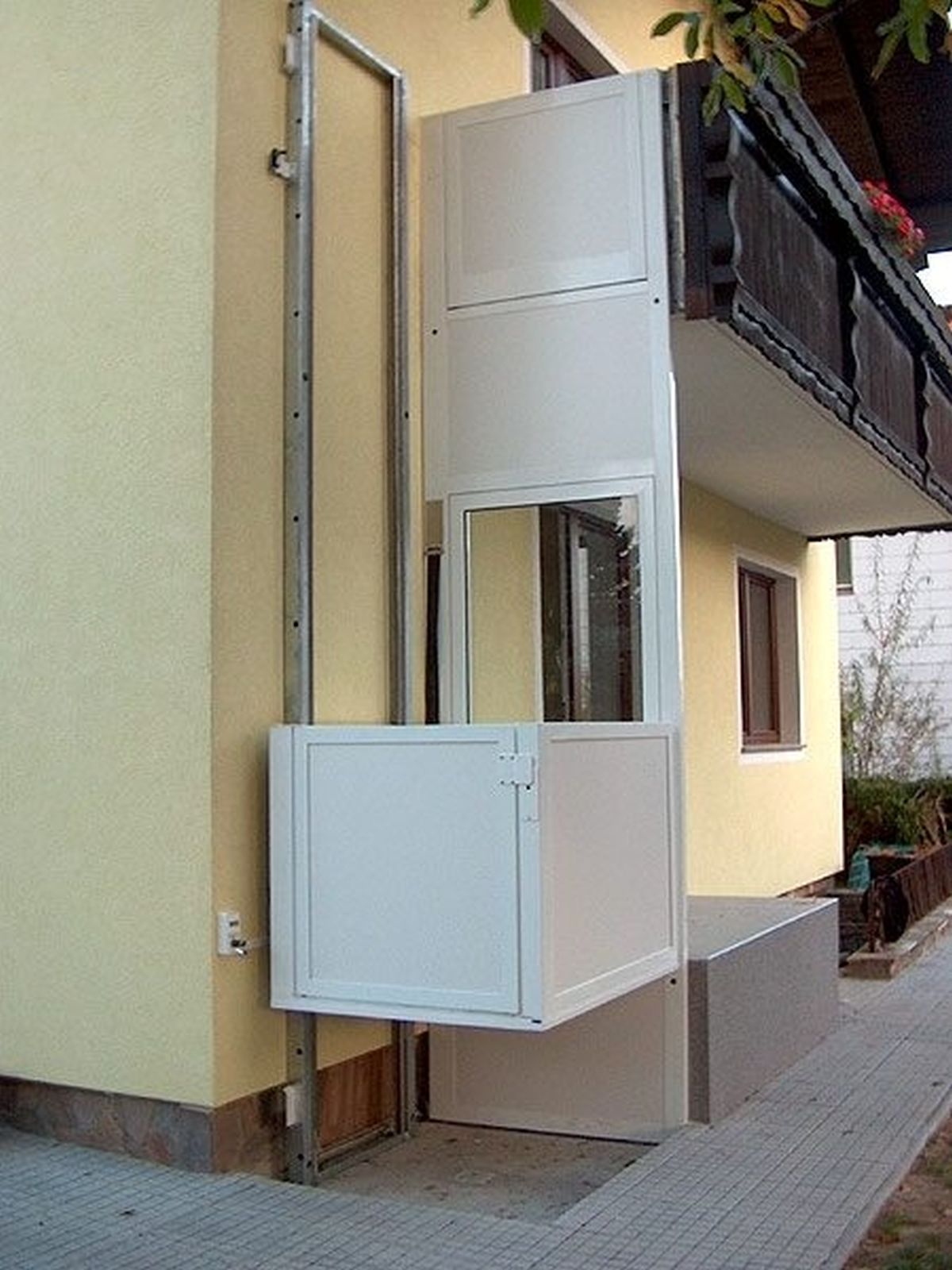 GHB-20 Rollstuhllift