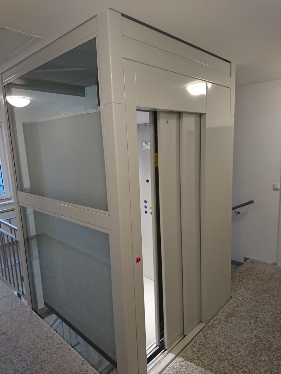 KTTSUIT Rollstuhllift